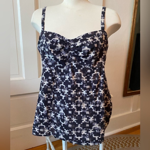 Patagonia Tops - Patagonia Aztec Organic Cotton and Hemp adjustable tank top. Size 16 or XL?